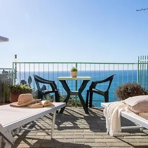 appartamento-terrazza-damare.hotelitalianriviera.com/